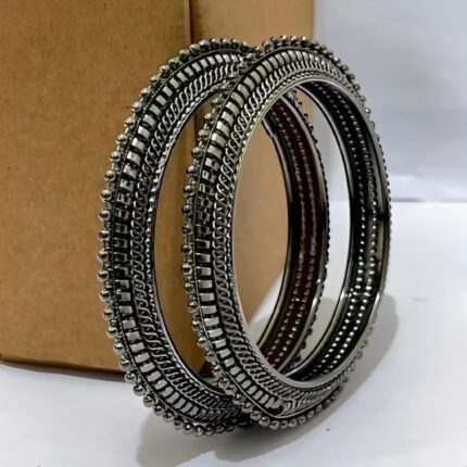 BLACK BANGLES SET